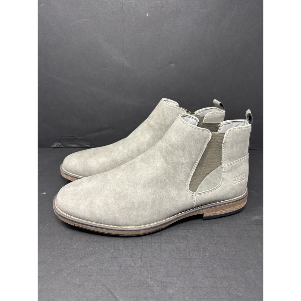 BKE Zach Chelsea Mens Short Boots Gray Round Toe Faux Leather Size 11 Pull On
